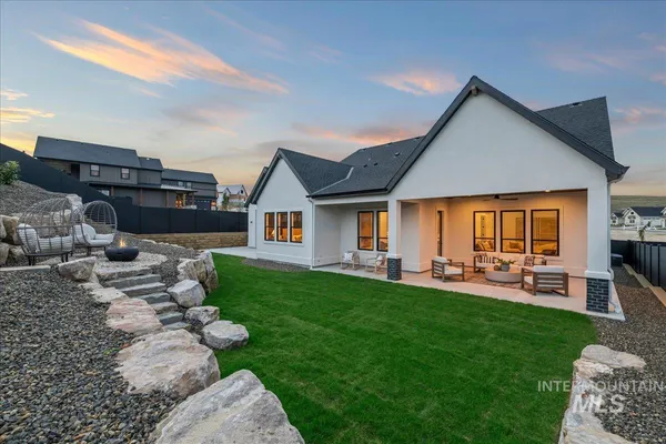 $1,050,000 | 6971 North Cairnhill Way, Eagle, ID 83616