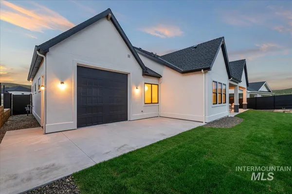 $1,050,000 | 6971 North Cairnhill Way, Eagle, ID 83616