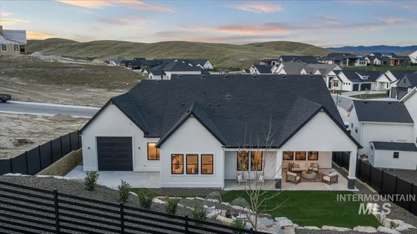 $1,050,000 | 6971 North Cairnhill Way, Eagle, ID 83616