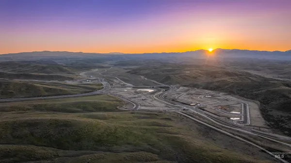 $1,050,000 | 6971 North Cairnhill Way, Eagle, ID 83616