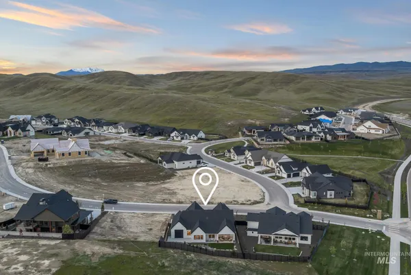 $1,050,000 | 6971 North Cairnhill Way, Eagle, ID 83616