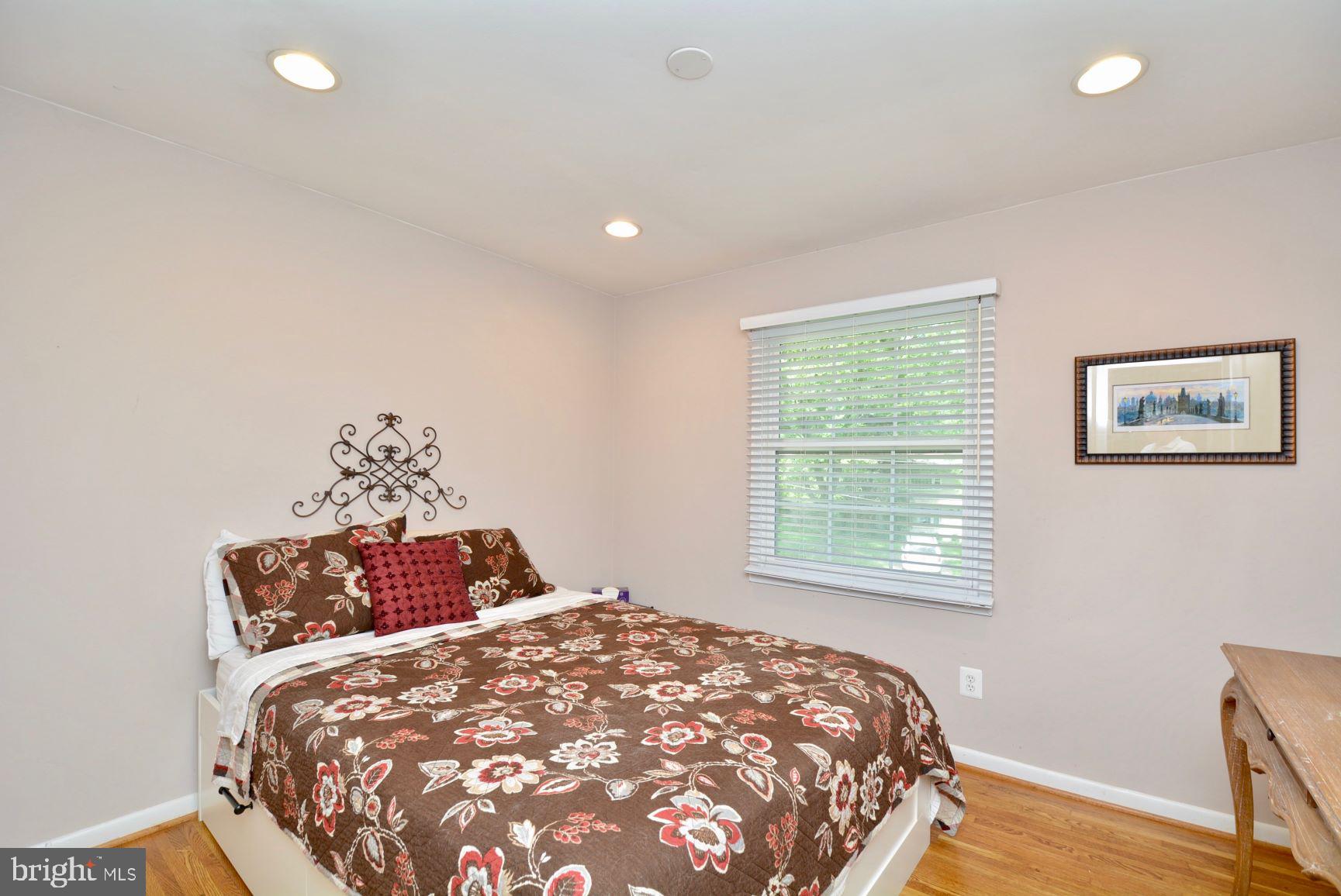 7701 Heming Place Springfield, VA 22151 - Photo 23 of 62 Second bedroom with large closet