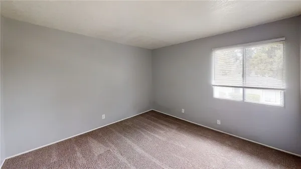 $2,095 | 26200 Redlands Boulevard, Unit 182, Redlands, CA 92373