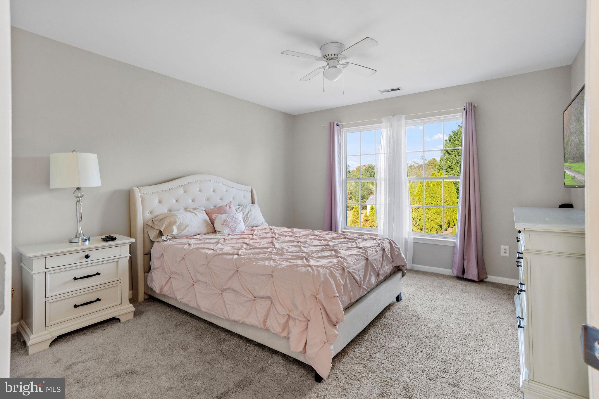 44 Red Fox Trail Sicklerville, NJ 08081 - Photo 35 of 49 a bedroom with a bed and a dresser