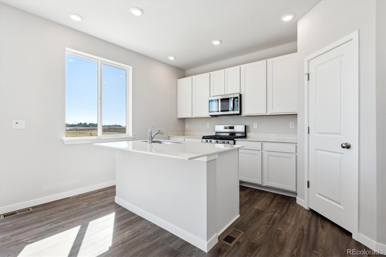 5656 Ranch Street Mead, CO 80504 - Photo 4 of 23 Gallery Image 4