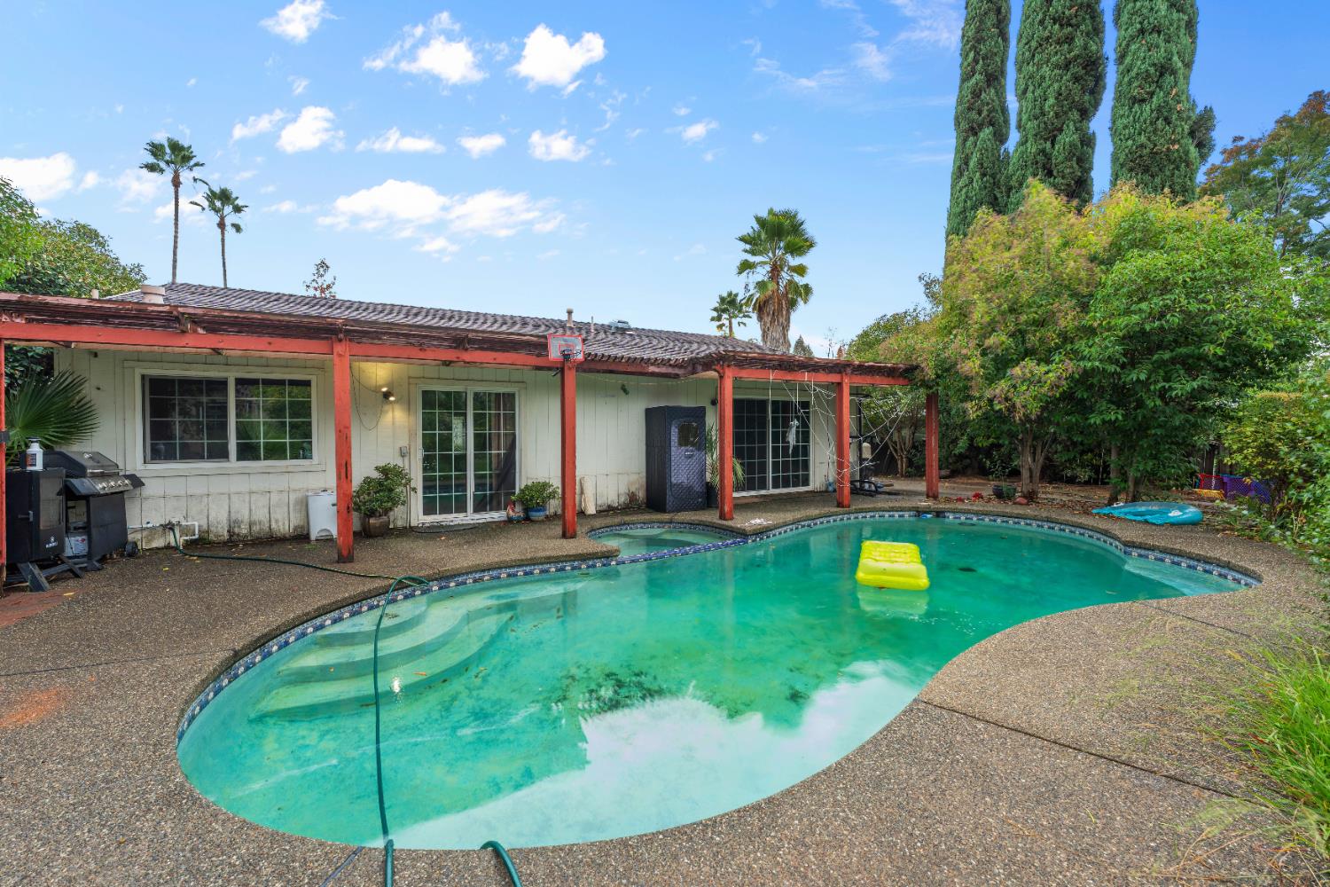 8277 Rhodora Court Orangevale, CA 95662 - Photo 3 of 16