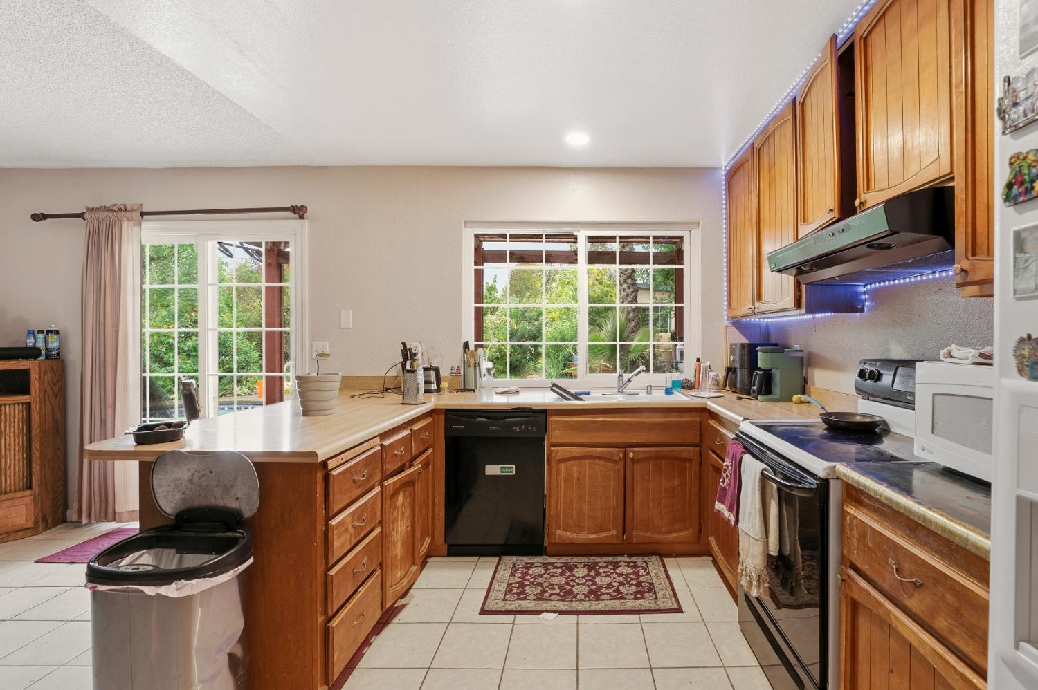 8277 Rhodora Court Orangevale, CA 95662 - Photo 9 of 16