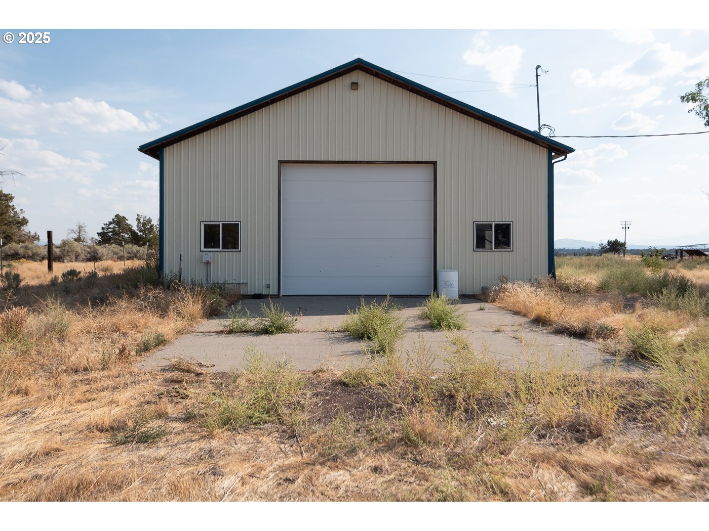 15990 Southwest Culver Highway Culver, OR 97734 - Photo 27 of 41 a view of a backyard of a house