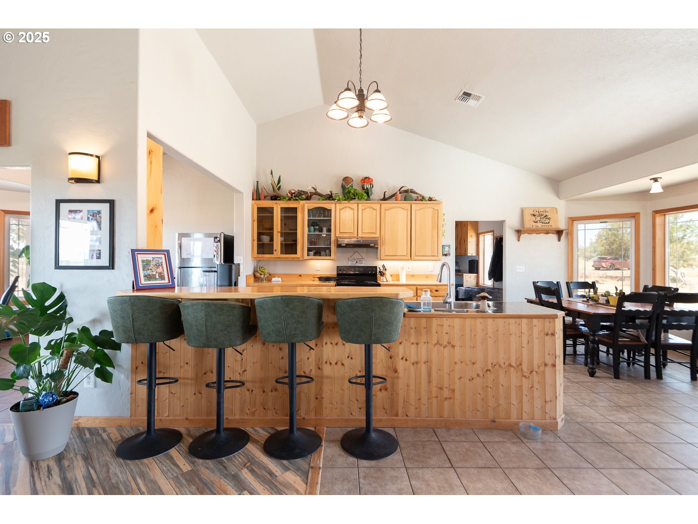 15990 Southwest Culver Highway Culver, OR 97734 - Photo 3 of 41 a living room with furniture and a table