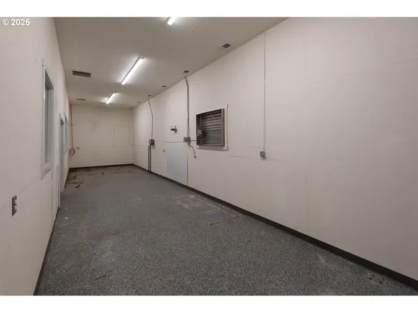 $1,500,000 | 15990 Southwest Culver Highway, Culver, OR 97734