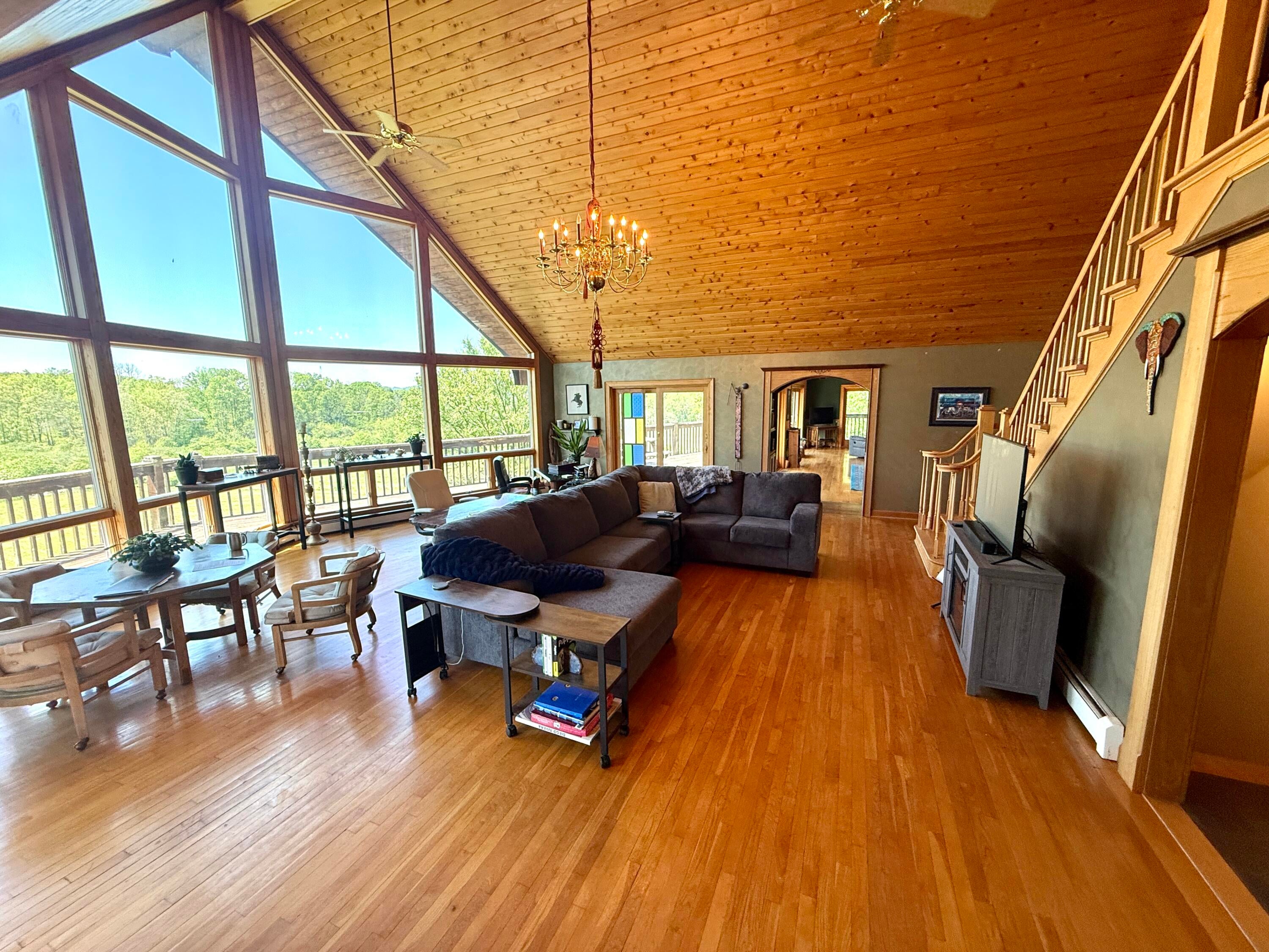212 Dellhaven Road Frankford, WV 24938 - Photo 15 of 90 Great Room