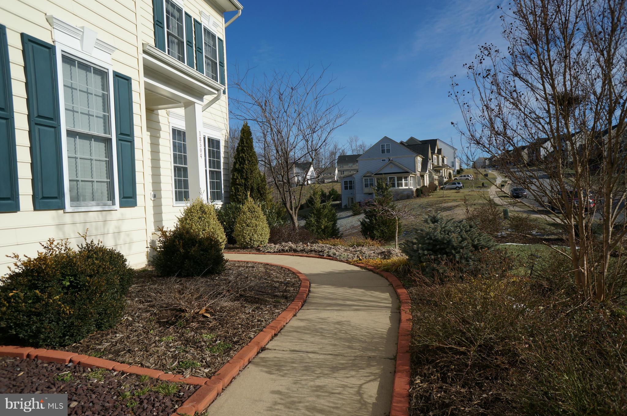 18504 Kerill Road Triangle, VA 22172 - Photo 3 of 30 Entry Walkway