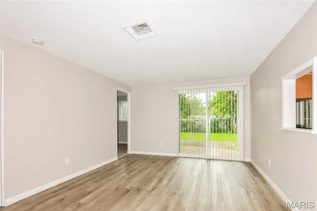 $1,680 | 2280 St Catherine Street, Florissant, MO 63033