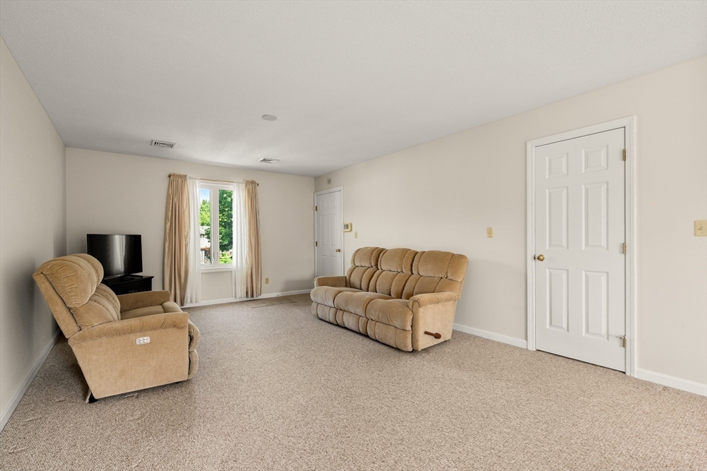 200 Lambert Terrace, Unit 30 Chicopee, MA 01020 - Photo 20 of 34