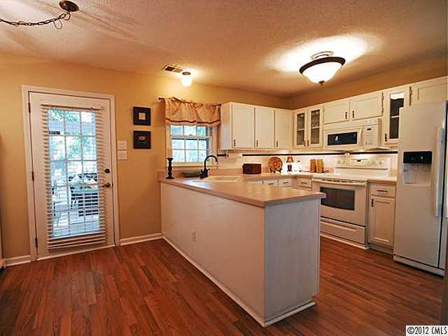 9818 Deer Spring Lane Charlotte, NC 28210 - Photo 3 of 14