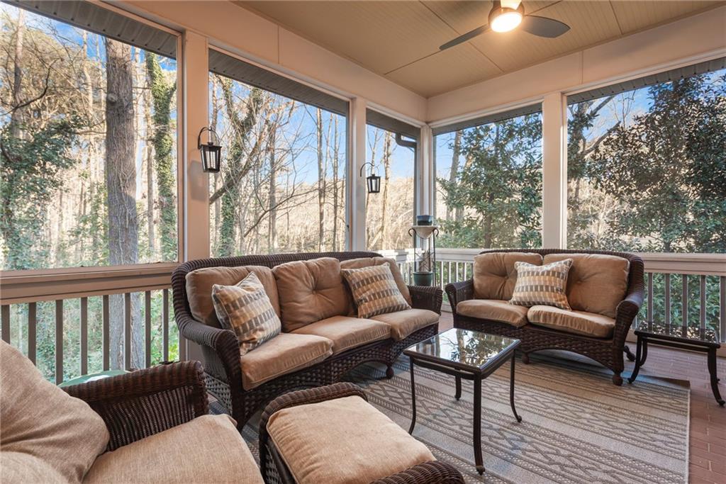 820 Wesley Oak Road Northwest Sandy Springs, GA 30328 - Photo 16 of 71