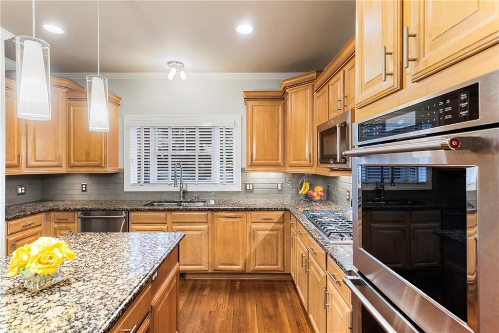 820 Wesley Oak Road Northwest Sandy Springs, GA 30328 - Photo 19 of 71