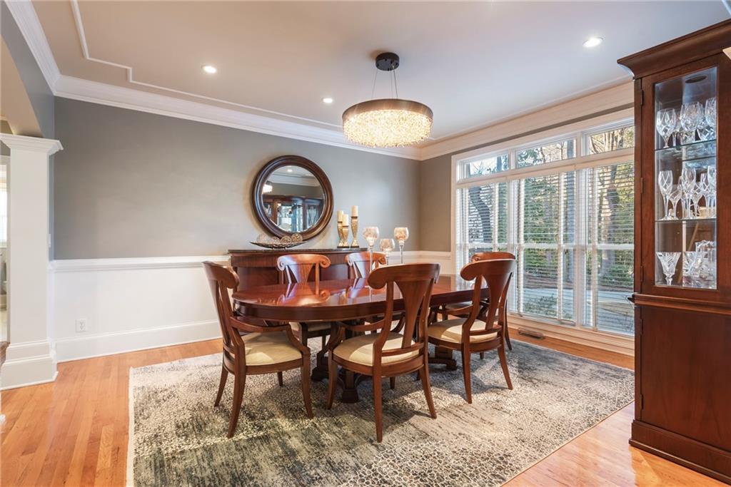 820 Wesley Oak Road Northwest Sandy Springs, GA 30328 - Photo 10 of 71