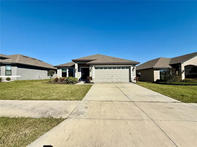 $2,500 | 330 Citrus Pointe Drive, Davenport, FL 33837