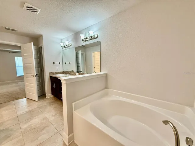 $2,500 | 330 Citrus Pointe Drive, Davenport, FL 33837