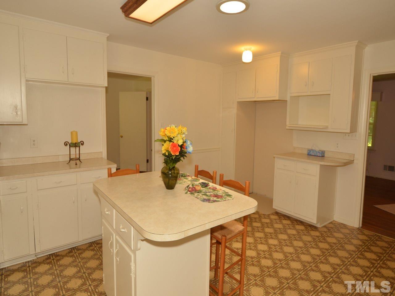 3508 Baugh Street Raleigh, NC 27604 - Photo 5 of 23