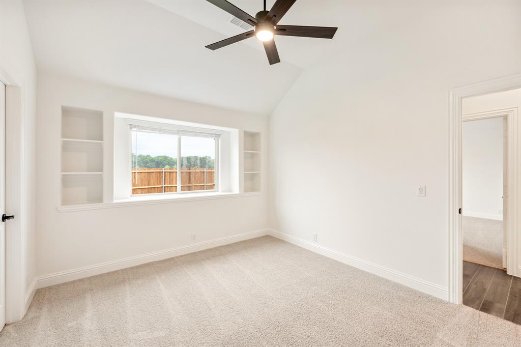 409 Loftsmoor Lane Red Oak, TX 75154 - Photo 12 of 40