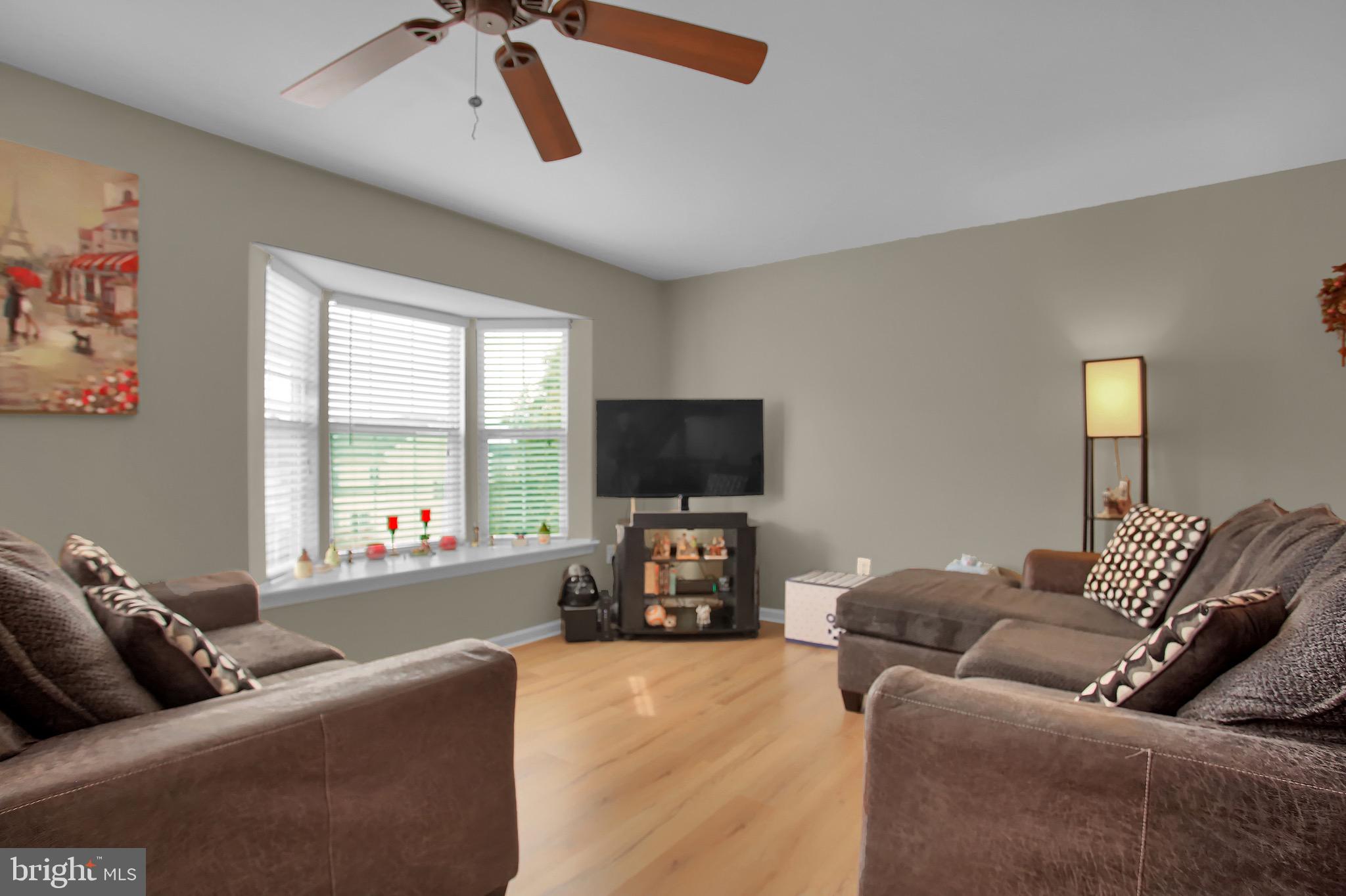 16107 Reese Road New Freedom, PA 17349 - Photo 13 of 40 Living Room