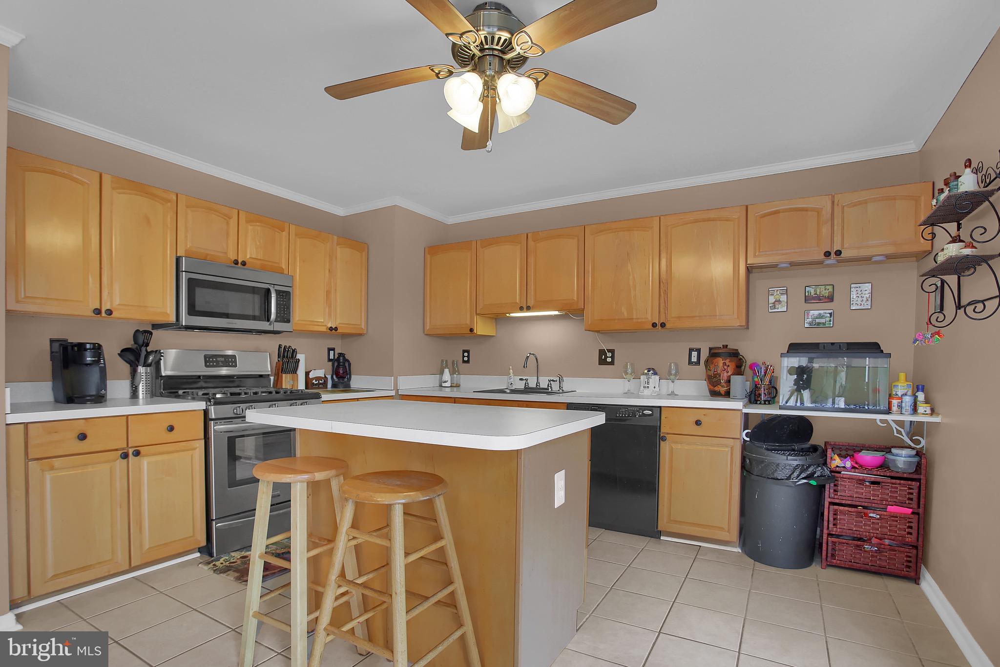 16107 Reese Road New Freedom, PA 17349 - Photo 16 of 40 Kitchen with Island