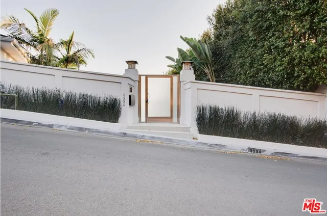 $28,000 | 8954 St Ives Drive, Los Angeles, CA 90069