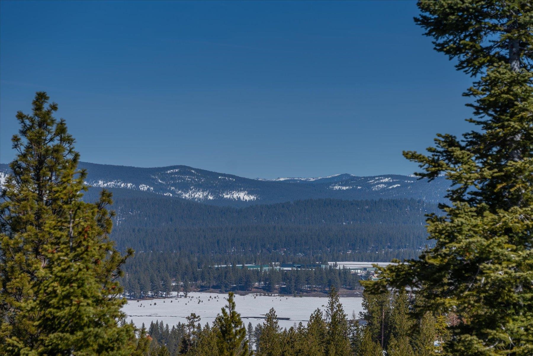 2640 Mill Site Road Truckee, CA 96161 - Photo 2 of 18 a view of a backyard