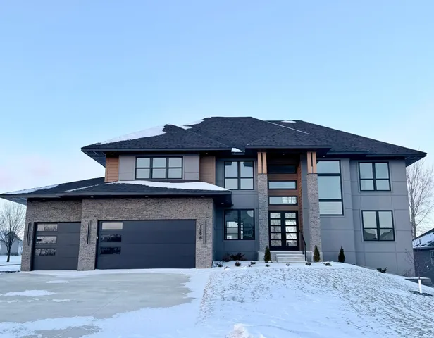 $830,000 | 1796 Cobblestone Court, Hastings, MN 55033