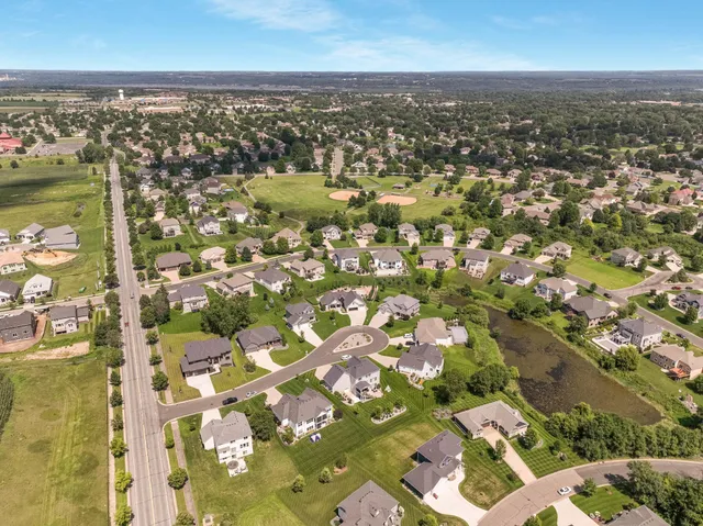 $830,000 | 1796 Cobblestone Court, Hastings, MN 55033