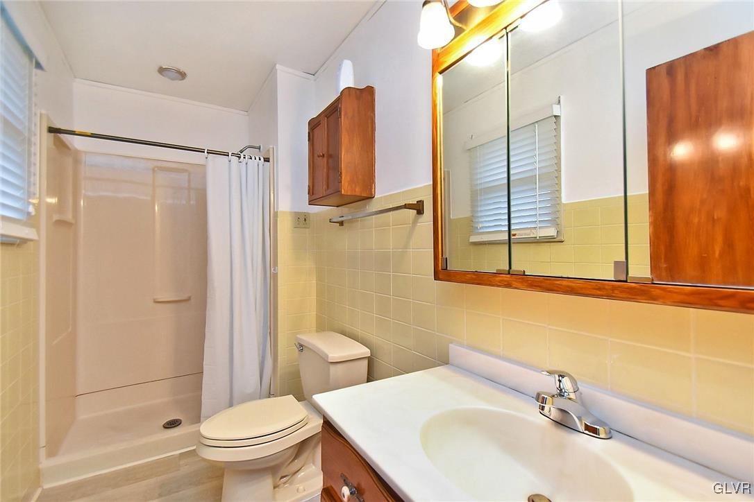 2010 Chester Road Bethlehem, PA 18017 - Photo 19 of 33 Gallery Image 19