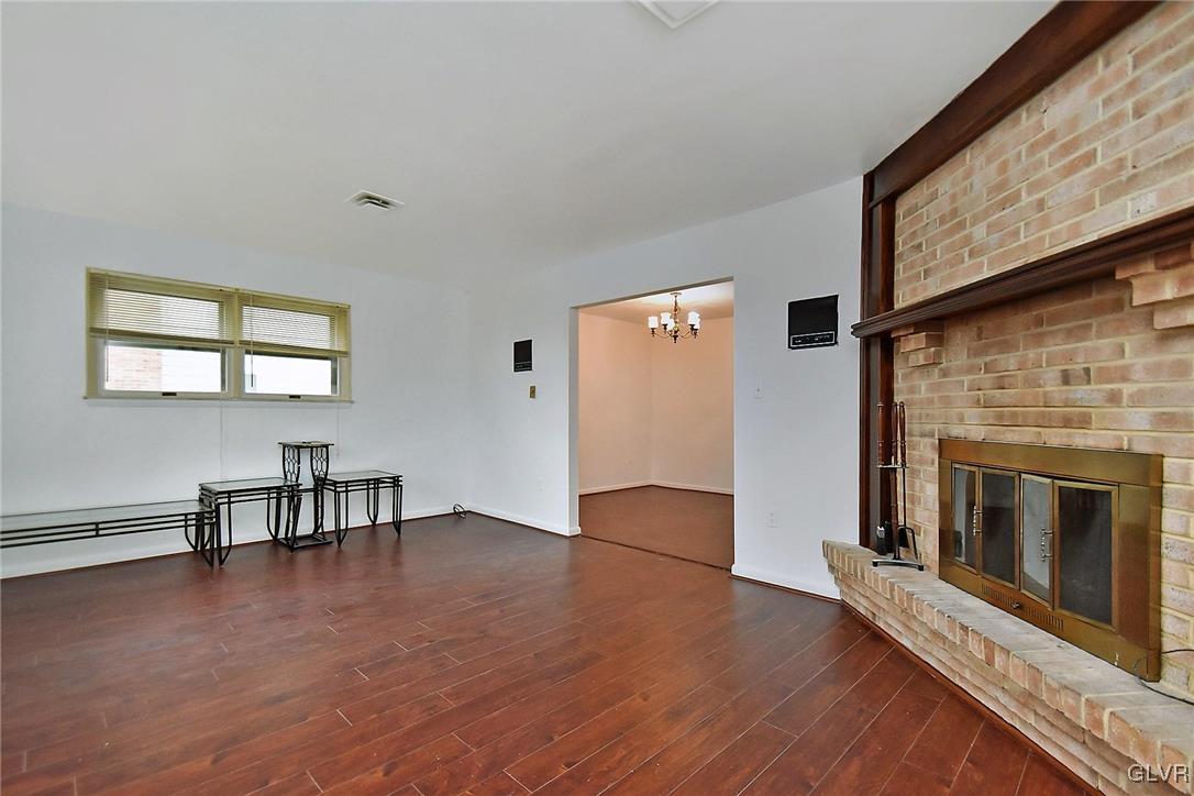 2010 Chester Road Bethlehem, PA 18017 - Photo 4 of 33 Gallery Image 4