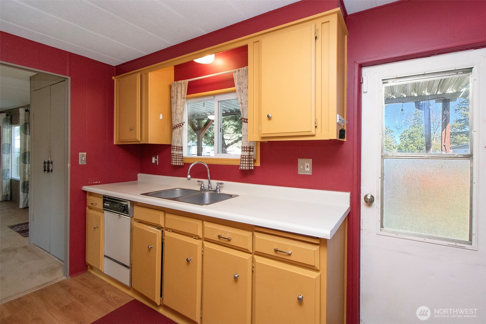 90 Baywood Village Road, Unit 8 Sequim, WA 98382 - Photo 4 of 40