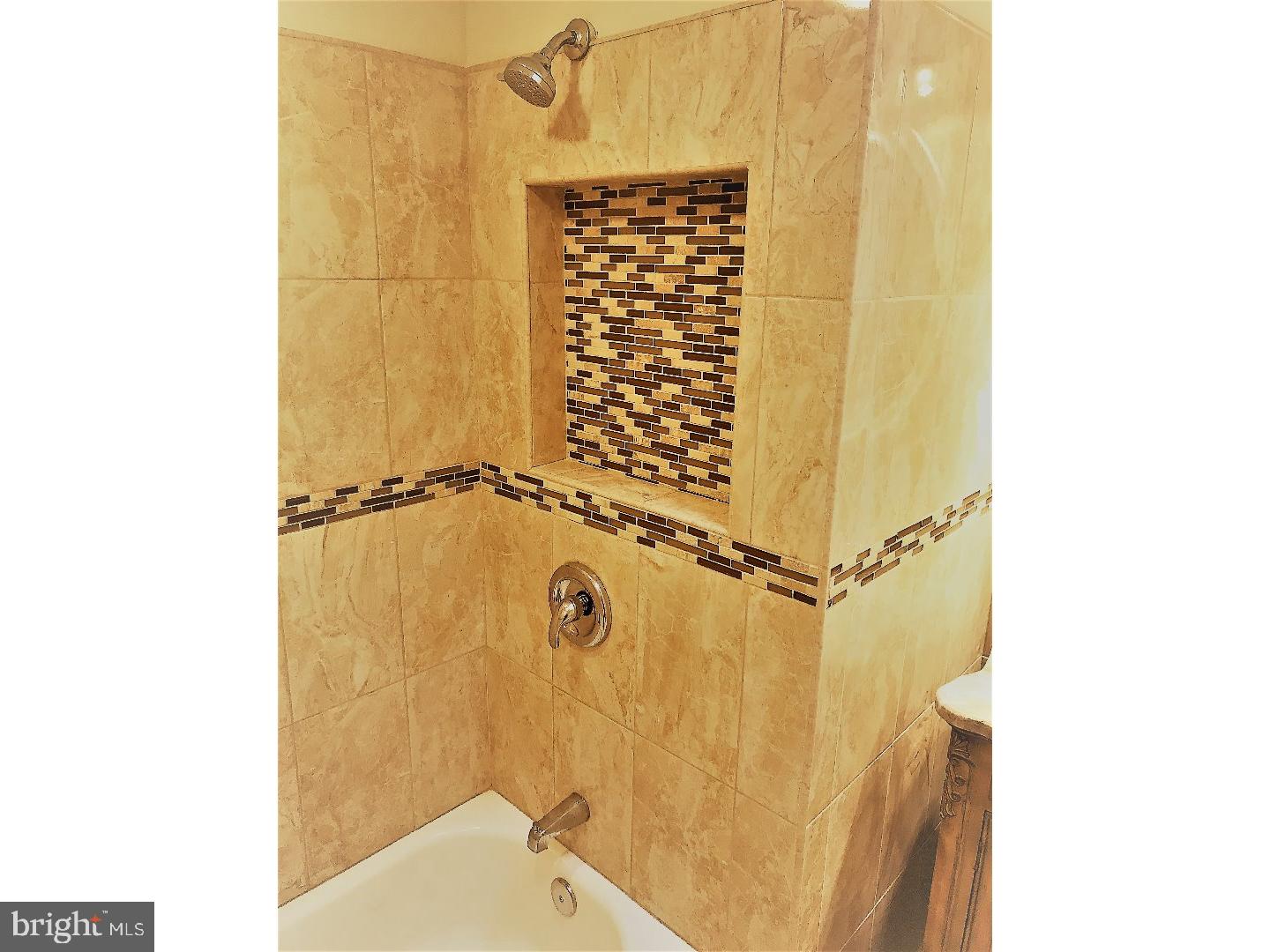 7407 Sommers Road Philadelphia, PA 19138 - Photo 17 of 25 Bathroom