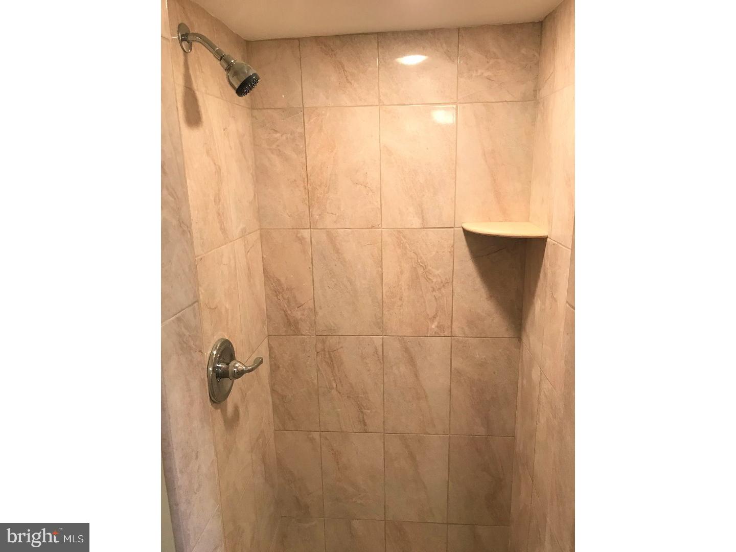 7407 Sommers Road Philadelphia, PA 19138 - Photo 23 of 25 Bathroom