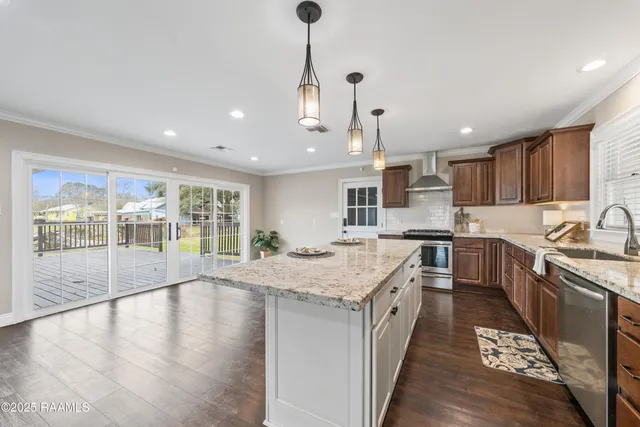 $219,000 | 112 North Hebert Avenue, Kaplan, LA 70548