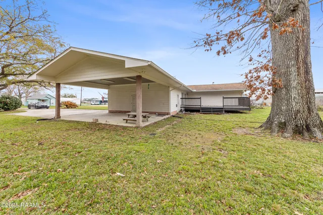 $219,000 | 112 North Hebert Avenue, Kaplan, LA 70548
