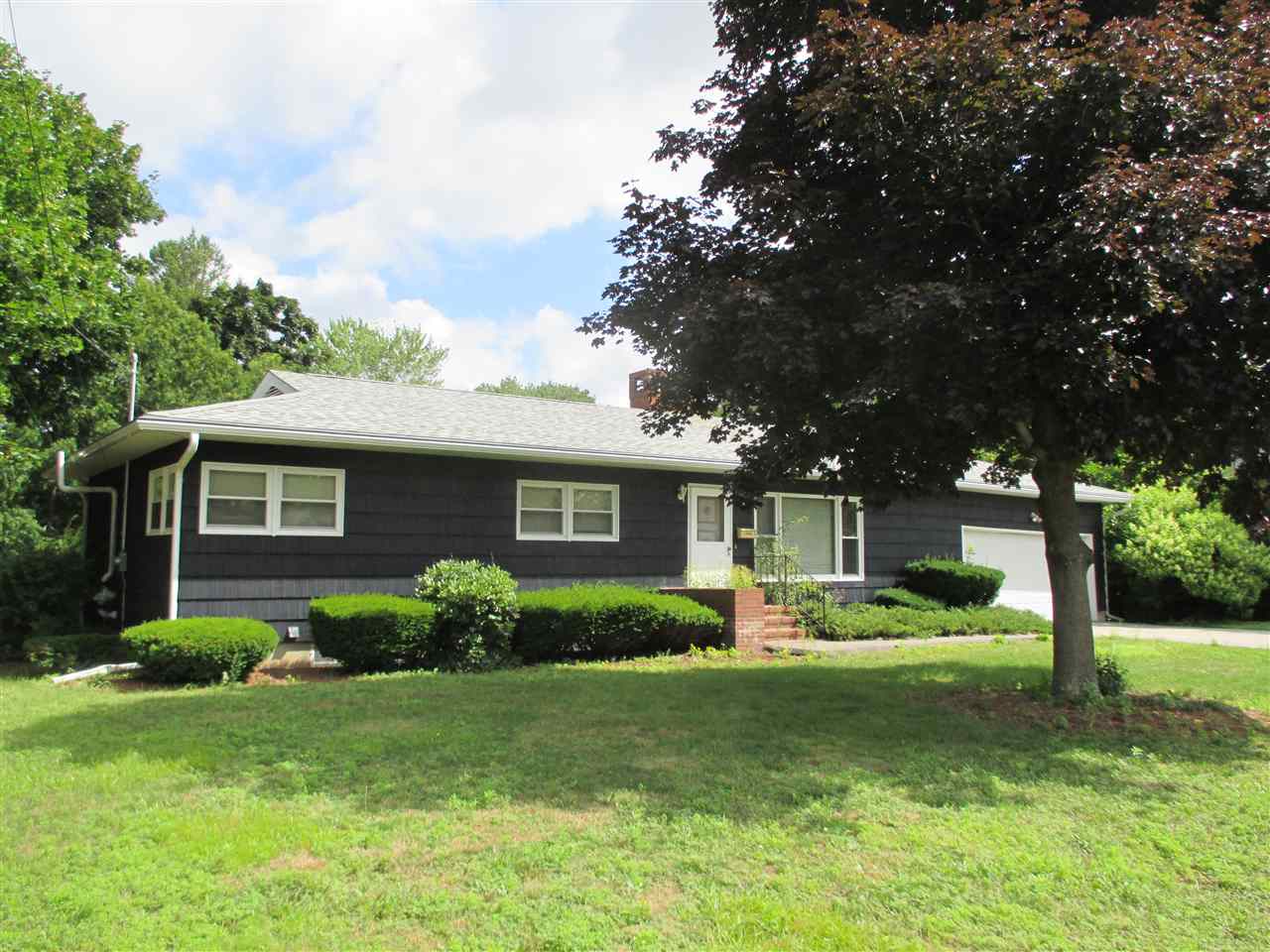 3 Gloria Street Rochester, NH 03867 - Photo 1 of 16