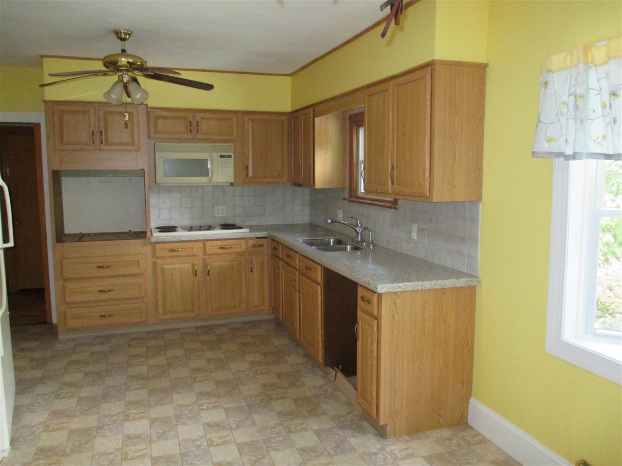 3 Gloria Street Rochester, NH 03867 - Photo 5 of 16