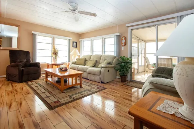 $149,900 | 420 49th Street East, Unit 145, Palmetto, FL 34221