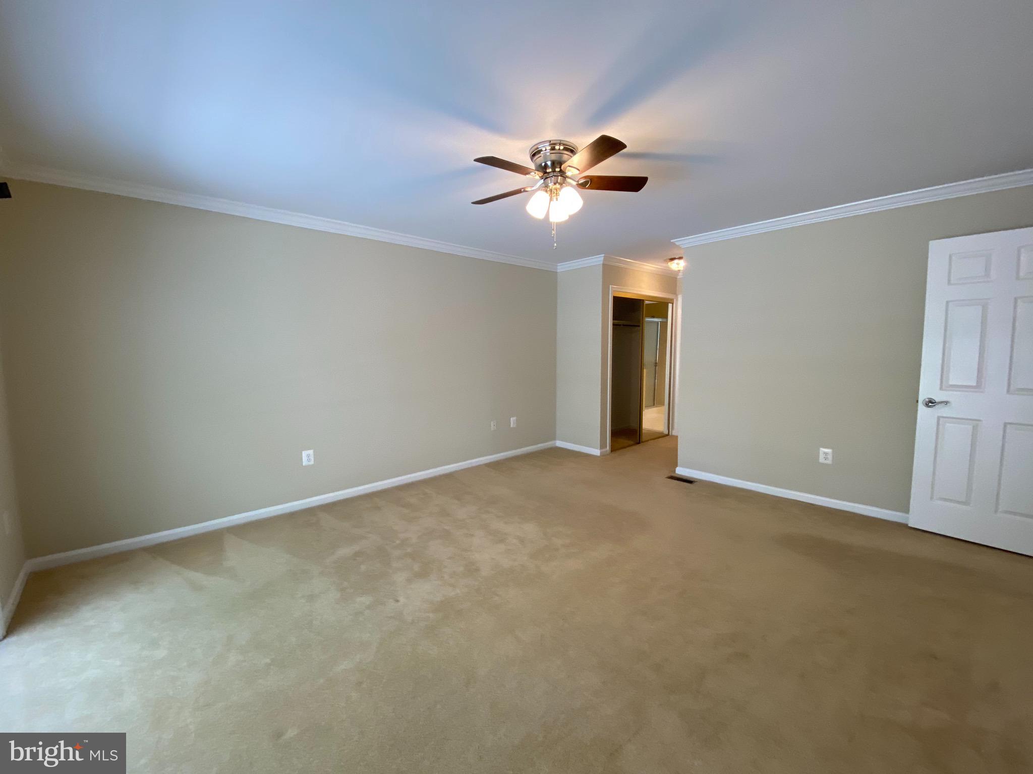 1256 Wedgewood Manor Way Reston, VA 20194 - Photo 21 of 45 Owners Suite with Ceiling fan and Neutral Decor...