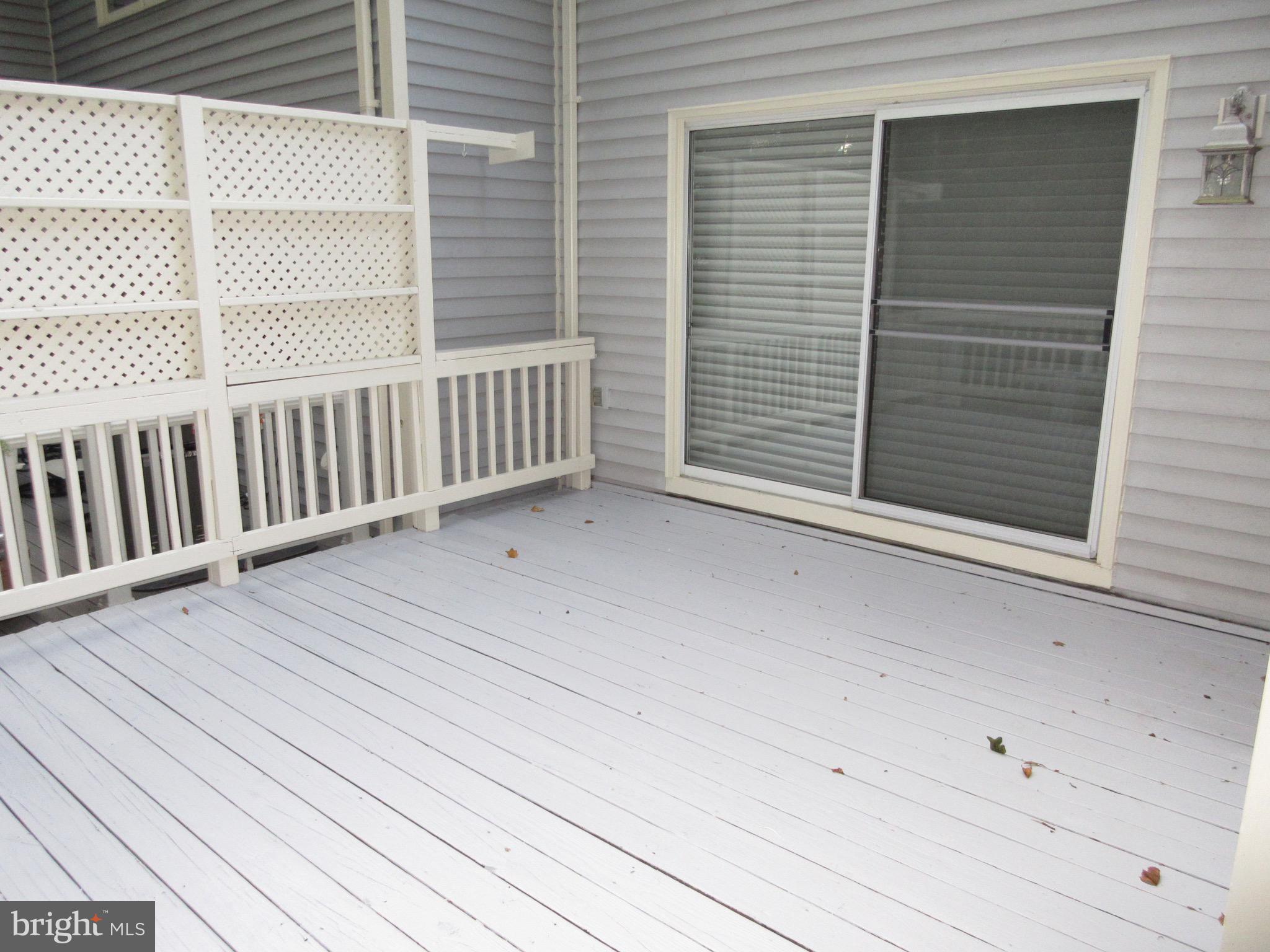 1256 Wedgewood Manor Way Reston, VA 20194 - Photo 37 of 45 Rear Deck