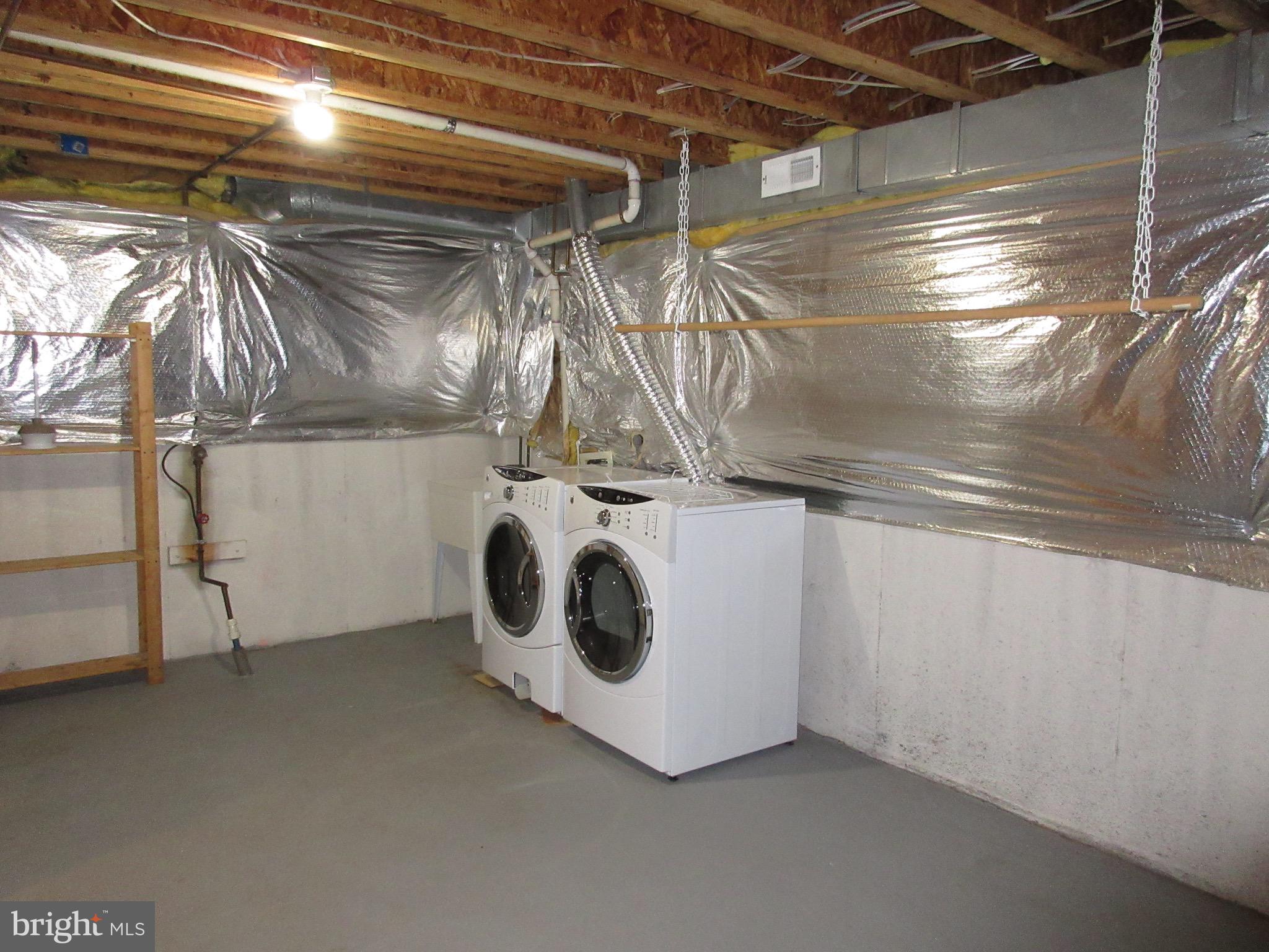 1256 Wedgewood Manor Way Reston, VA 20194 - Photo 38 of 45 Laundry Room