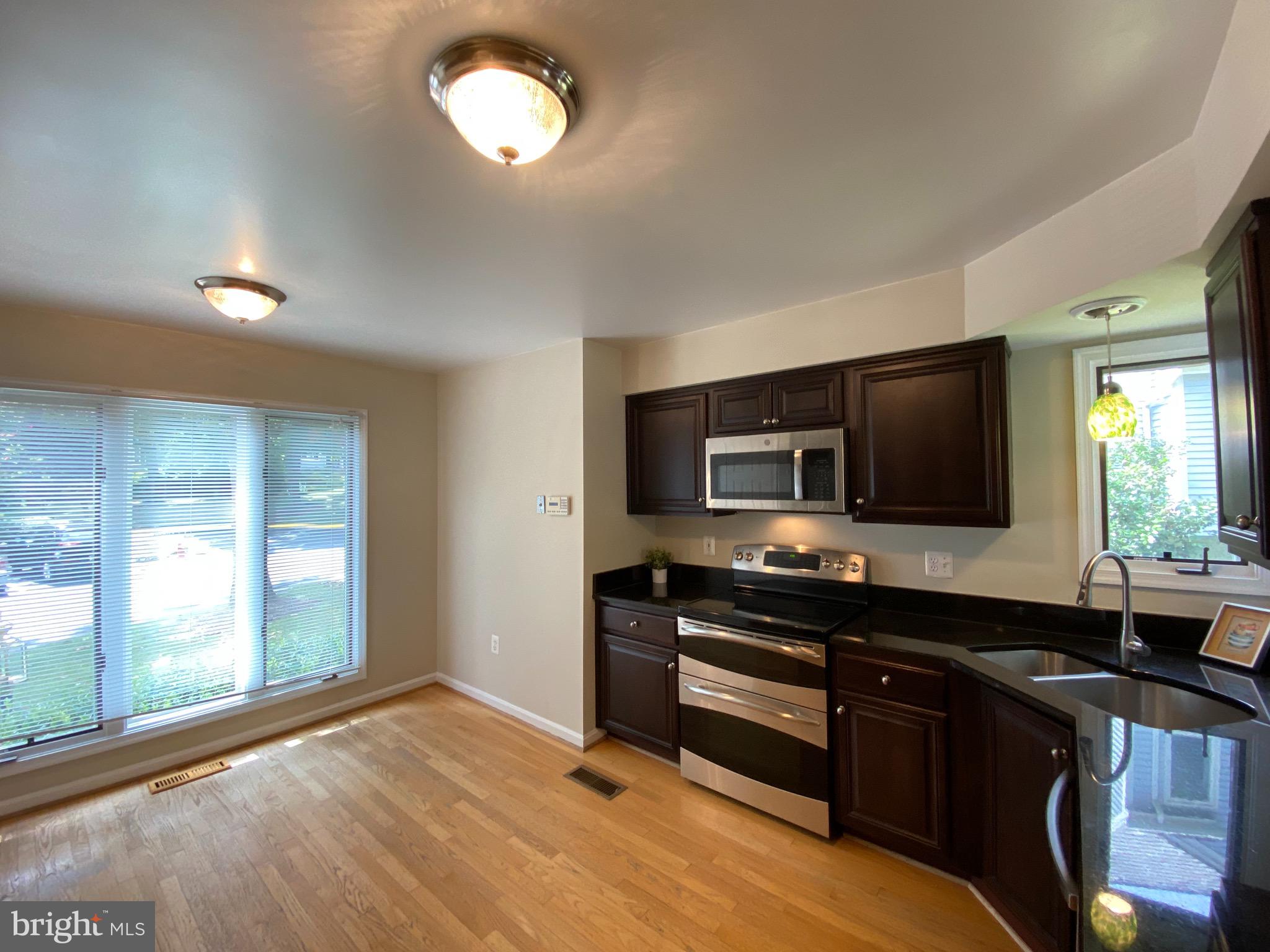 1256 Wedgewood Manor Way Reston, VA 20194 - Photo 5 of 45 Kitchen has a large window for tons of light...