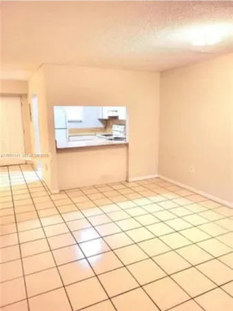 $2,100 | 5765 West 25th Court, Unit 211, Hialeah, FL 33016