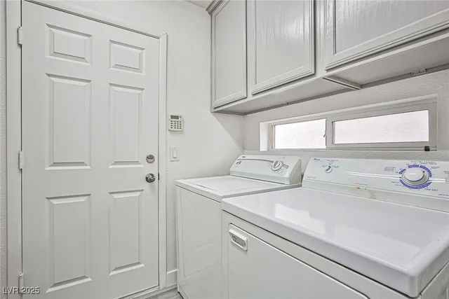 $2,100 | 7425 Treasure Chest Street, Las Vegas, NV 89139