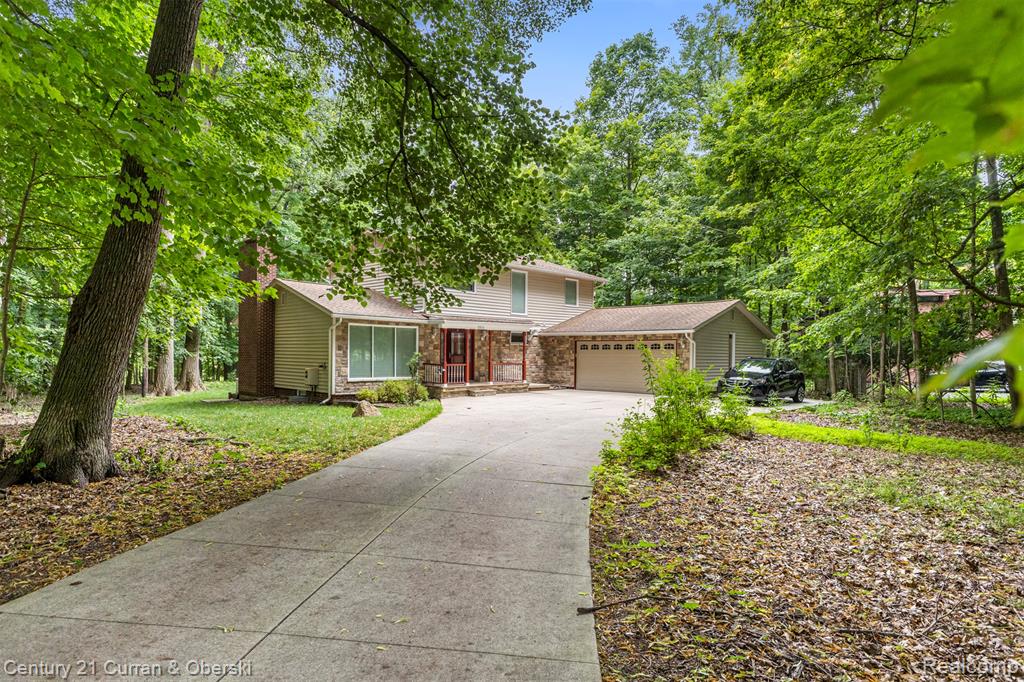 1511 Gracedale Drive Rochester Hills, MI 48309 - Photo 2 of 31