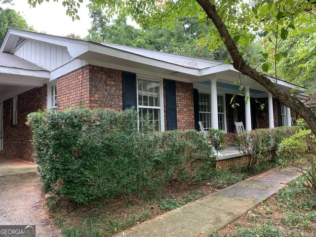 $1,800 | 1000 College Station Road, Athens, GA 30605